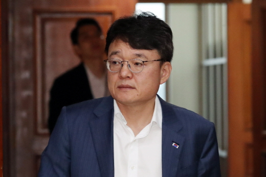 이봉관 서희건설 창업주 장녀의 남편인 박성근 국무총리 비서실장이 인사혁신처의 서희건설 주식 64억9000만원의 백지신탁 처분에 불복해 행정소송을 제기했다. /사진=뉴스1