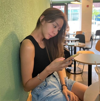  KBS 2TV 예능물 '사장님 귀는 당나귀 귀'에는 유이가 출연해 '회식 때 고기는 막내가 구워야 한다'라는 주제로 이야기를 나눈다. /사진=유이 인스타그램 캡처 