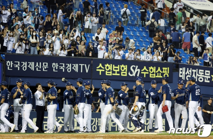 [사진] 두산 연승 끊은 NC