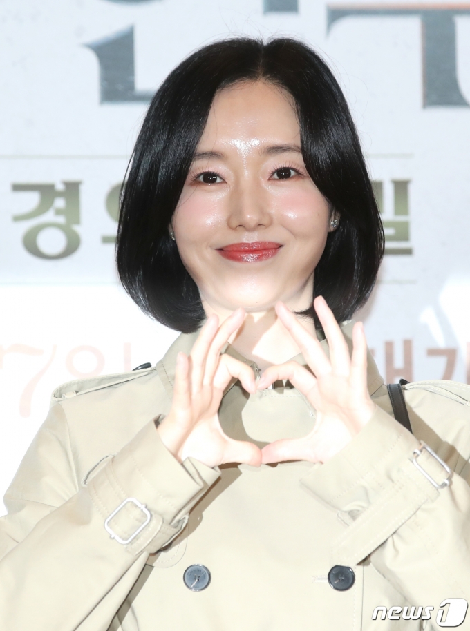 [사진] 이정현, 사랑스러운 하트