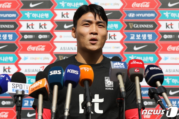 항저우 아시안게임 축구대표팀 박진섭이 25일 오후 경기도 파주 축구국가대표트레이닝센터(NFC)에서 훈련에 앞서 인터뷰를 하고 있다. 2023.7.25/뉴스1 ⓒ News1 민경석 기자