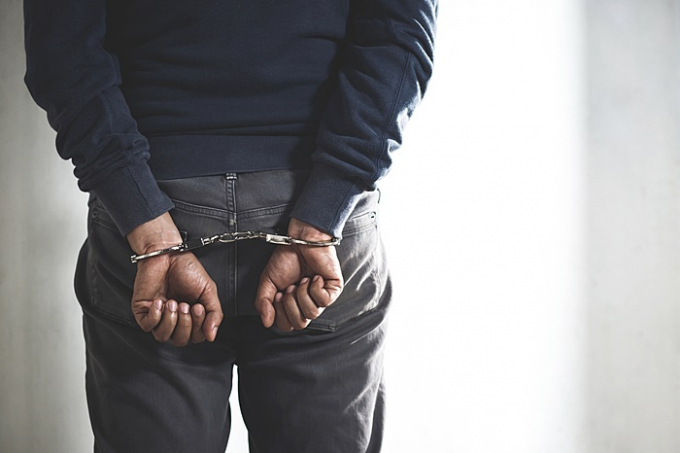지난 21일(이하 현지시각) 프랑스 AFP통신과 영국 매체 가디언즈에 따르면 지난 18일 프랑스 경찰이 파리 근교 알퐁빌에 위치한 학교에서 학폭 가해 혐의를 받는 14세 학생 A를 수업 중 체포했다. 사진은 기사내용과 직접적인 관련 없음. /사진=이미지투데이