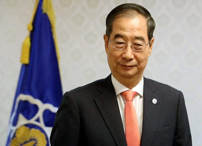  한덕수 국무총리가 오는 23일(이하 현지시각) 제19회 중국 항저우 아시안게임 개회식에 참석해 시진핑 중국 국가주석과 회담한다. 한덕수 총리는 한중관계 개선 방침을 시진핑 주석에게 전달할 것으로 보인다. 사진은 한덕수 국무총리가 22일 서울 종로구 정부서울청사에서 열린 규제개혁위원회 위원 위촉식에 참석한 모습. /사진=뉴시스
