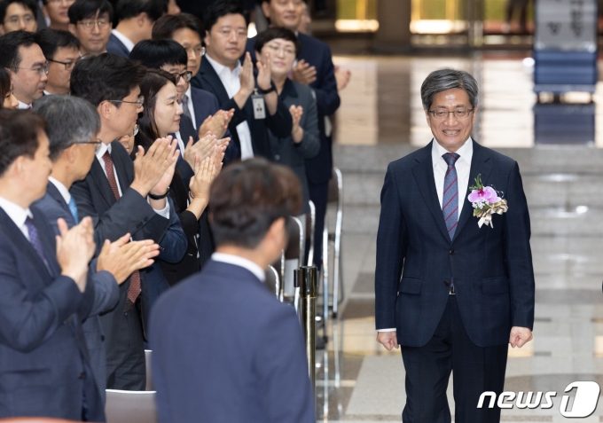 김명수 대법원장이 22일 오전 서울 서초구 대법원에서 열린 퇴임식에 참석하고 있다. 2023.9.22/뉴스1 ⓒ News1 이재명 기자