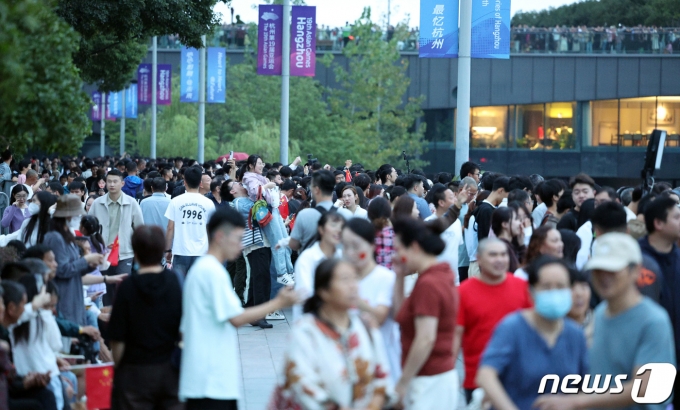 [사진] 항저우는 축제 분위기