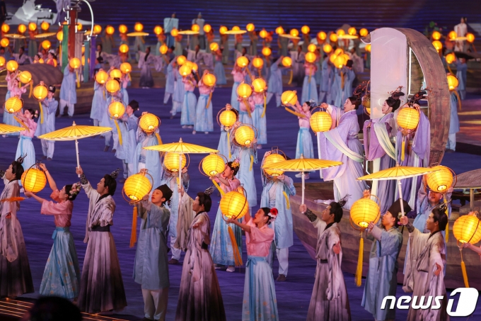 [사진] 항저우 아시안게임 개회식 '화려한 축하공연'