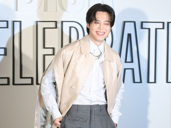 24일 업계에 따르면 지난주 방탄소년단(BTS) 지민은 글로벌 K팝 아이돌 인기투표 '케이돌(KDOL)'에서 총 5364만6723개의 하트를 받으며 141회 연속 주간랭킹 1위의 기록을 썼다./사진=뉴스1