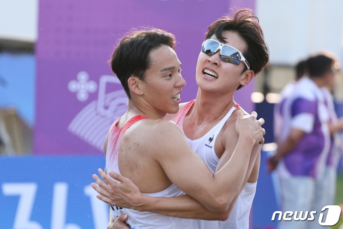 [사진] 전웅태·이지훈 '해냈다'