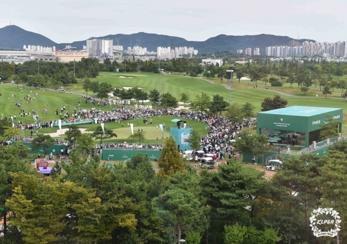 [사진] '하나금융그룹 챔피언십' 찾은 갤러리들