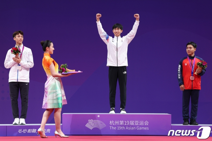 [사진] 강완진 '아시안게임 韓 첫 금메달 수확'