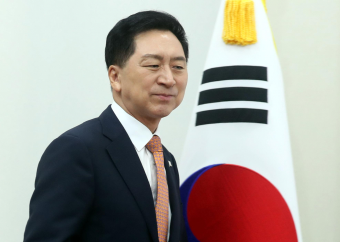 김기현 국민의힘 대표가 이재명 더불어민주당 대표 체포동의안 통과 이후 민주당의 대처에 대해 강력히 비판했다. 사진은 김 대표가 25일 오후 서울 여의도 국회에서 열린 최고위원회의에 참석하고 있는 모습. /사진=뉴시스