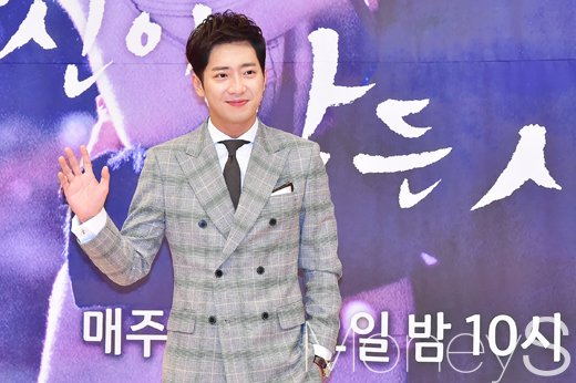배우 이상엽이 결혼 소식을 알렸다. 사진은 지난 2017년 9월 서울 양천구 SBS 목동사옥에서 열린 SBS 수·목 드라마 '당신이 잠든 사이에'(극본 박혜련, 연출 오충환·박수진)' 제작발표회에서의 이상엽. /사진=임한별 기자