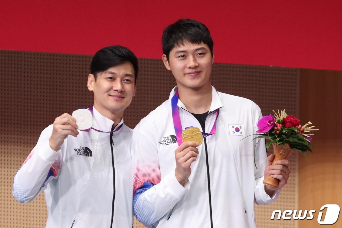 [사진] 함께 경쟁했기에 받은 메달