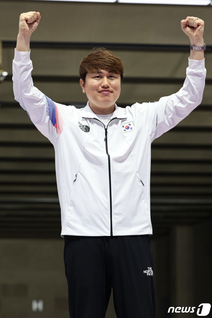 [사진] 사격 정유진, 10m 러닝타깃 혼합 개인 동메달