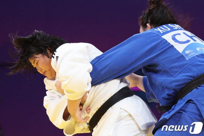 [사진] 김하윤 '금빛 공격'