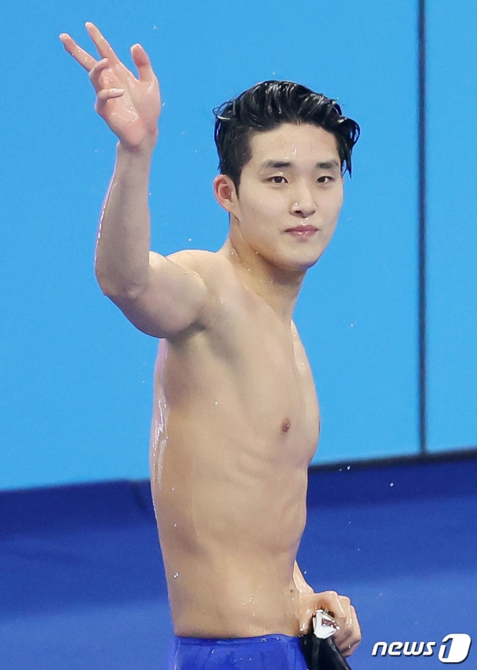[사진] 김우민, 남자 자유형 1,500ｍ에서 은메달