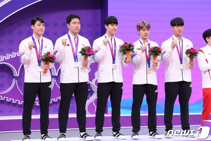 [사진] 남자 탁구 대표팀, 아쉽지만 값진 은메달
