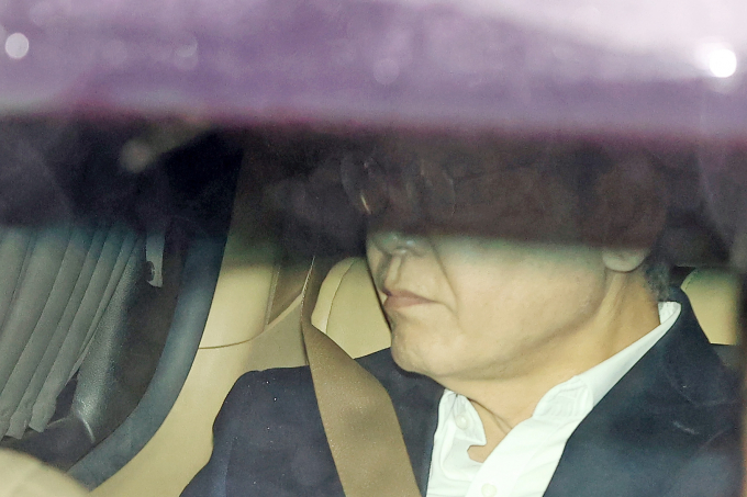 이재명 더불어민주당 대표의 구속영장 기각 이후 당내 친명계와 비명계 간 심리적 분당 상황을 어떻게 극복할 것인지 이목이 집중된다. 사진은 이재명 대표가 27일 오전 경기 의왕시 서울구치소를 나서고 있는 모습. /사진=뉴시스(공동취재)