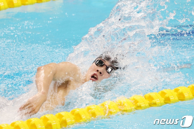 [사진] 황선우, 아시안게임 남자 수영 200m서 금메달