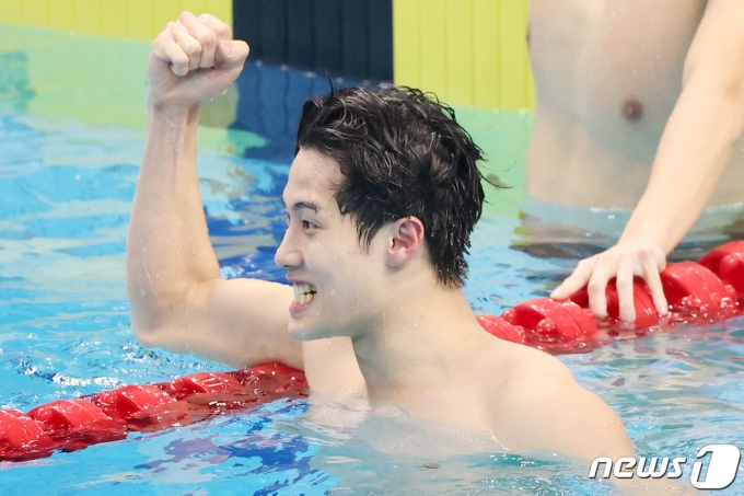 [사진] 황선우 '이거야!'