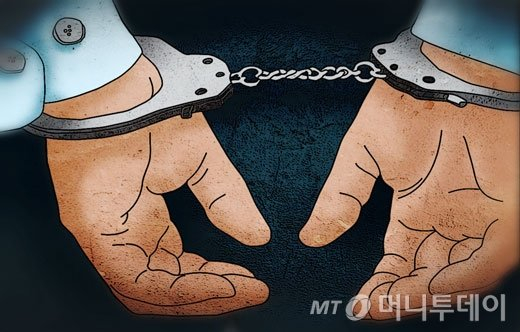 어머니를 폭행한 한 중학생이 검거됐다./그래픽=머니투데이