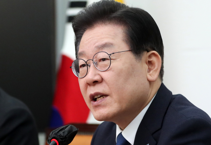 이재명 더불어민주당 대표가 윤석열 대통령에게 영수회담을 제안한 것에 대해 국민의힘이 여야 대표회담 제안에 응하는 것이 순서라는 입장을 나타냈다. 사진은 이재멸 더불어민주당 대표. /사진=뉴스1