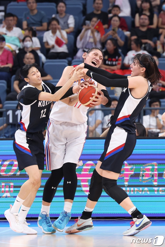 [사진] 北 박진아를 막아야 승리한다