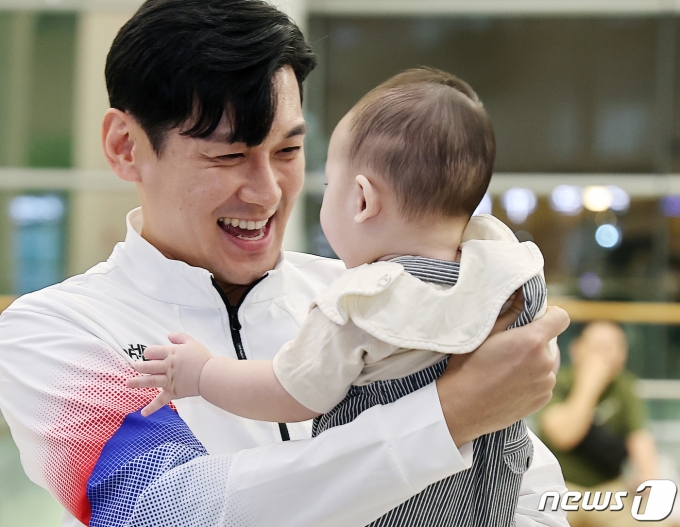 [사진] 구본길, 냉철한 전사 아닌 '미소천사'