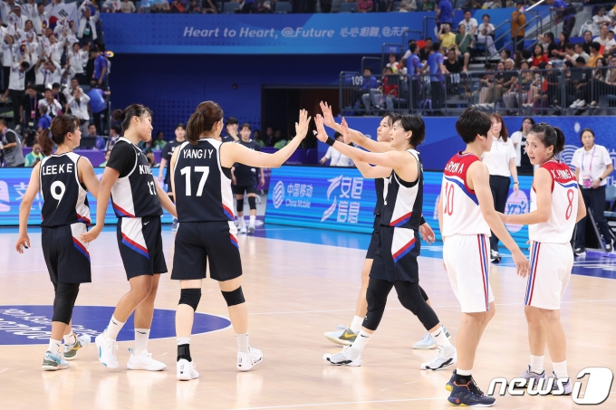 [사진] 추석 남북 대결 승자는?