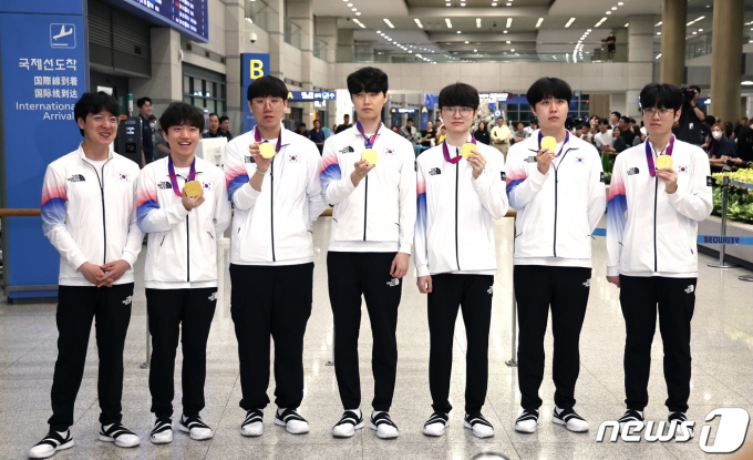 [사진] LoL 국가대표 '금의환향'