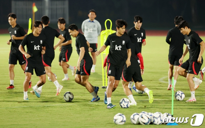 [사진] 中과 8강전 앞둔 대한민국 축구