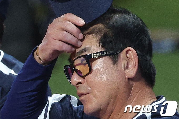 [사진] 류중일 감독 '변명 필요없는 패배'