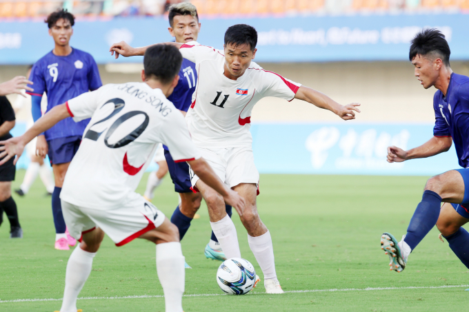 일본축구협회가 북한 축구대표팀의 비매너행동과 관련해 이를 지적하는 서한을 국제축구연맹과 아시아축구연맹에 제출했다. 사진은 북한 대표팀의 이번 2022 항저우아시안게임 조별리그에서 경기 장면. /사진=뉴스1