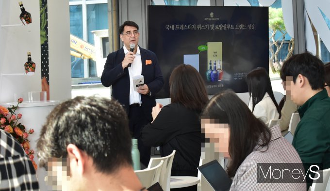 [머니S포토] '로얄살루트 21년 리차드 퀸 에디션2' 전세계 최초 국내 론칭