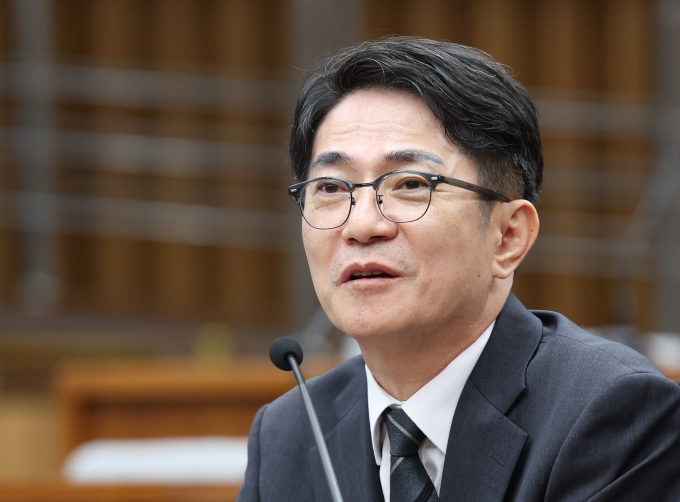 이균용 대법원장 후보자가 입장문을 통해 임명동의안 가결을 요청했다. 사진은 이균용 대법원장 후보자가 지난 9월20일 서울 여의도 국회에서 열린 인사청문회에서 의원들의 질의에 답변하는 모습. /사진=뉴스1