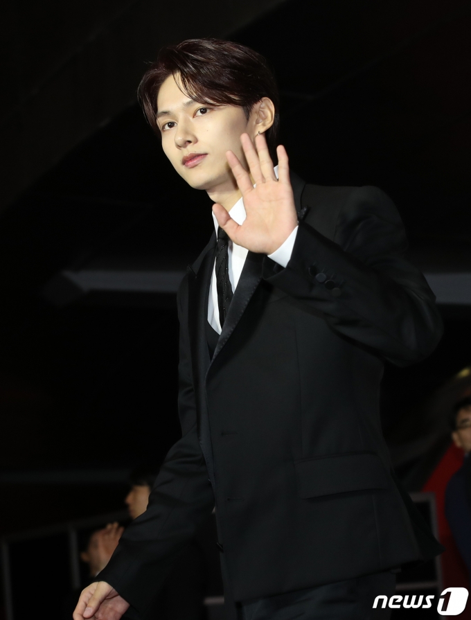 [사진] 세븐틴 준 아닌 배우 문준희