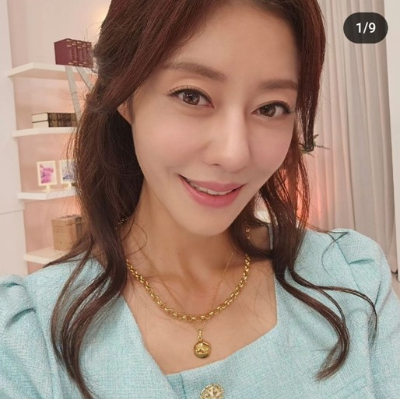 지난 8일 방송된 SBS TV 예능물 '미운 우리 새끼'(이하 '미우새')에서는 2000년대 예능 프로그램에서 활약했던 주역들이 '예능 동창회'를 열었다. 걸그룹 쥬얼리 출신 이지현. /사진=이지현 인스타그램 캡처 