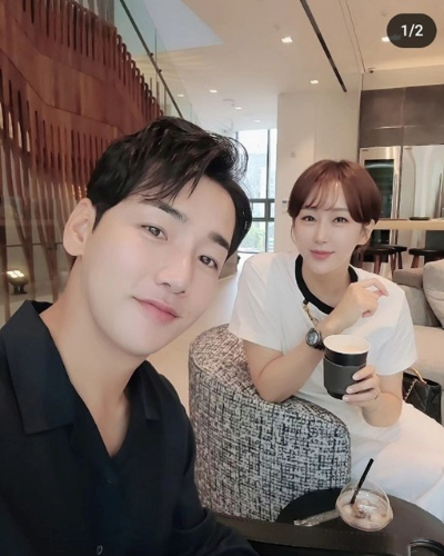 9일 밤 10시10분 방송되는 SBS TV 예능물 '동상이몽 시즌2 ? 너는 내 운명'(이하 '동상이몽')에서는 박군·한영 부부의 갈등이 그려진다. 박군·한영 부부. /사진=한영 인스타그램 캡처 