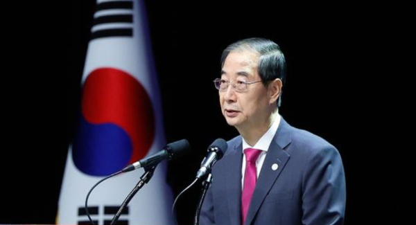 한덕수 국무총리가 한글날인 9일 "AI 시대를 이끌어나갈 세계인의 언어가 바로 한글이 될 것으로 기대한다"고 밝혔다. 한 총리가 3일 서울 종로구 세종문화회관에서 열린 제4355주년 개천절 경축식에서 경축사를 하는 모습. /사진=뉴스1