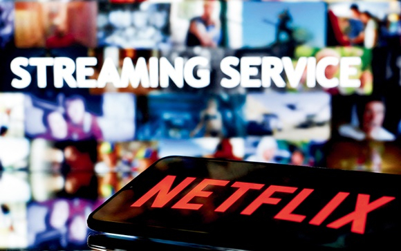 글로벌 온라인동영상서비스(OTT)들의 요금 인상 행렬이 이어지고 있다. 사진은 넷플릭스 로고. /사진=로이터