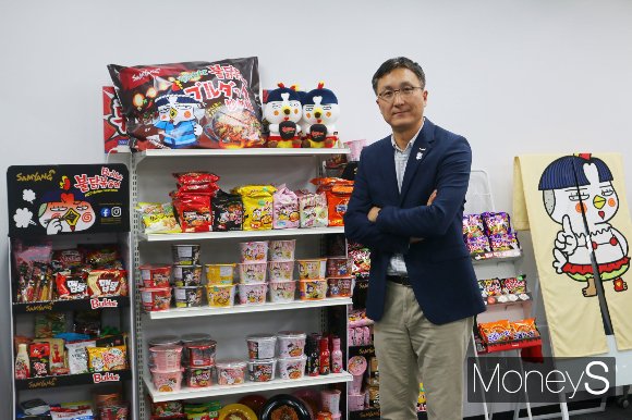 일본서 히트 키워드 된 '한국풍'… 편의점에서 길거리까지 나온 K푸드