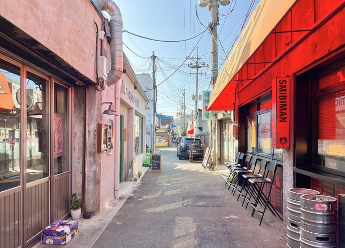 데이트 코스로 사진 찍기 좋은 여행지가 인기. 사진은 서울 영등포구에 위치한 문래창작촌. /사진=한국관광공사(트래블리더 이수정)