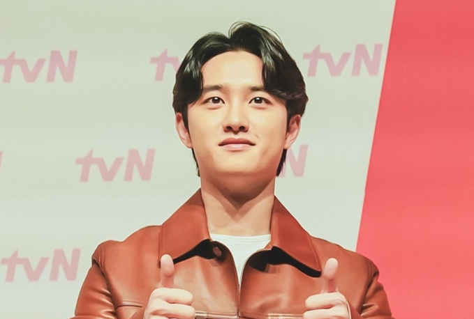 그룹 엑소의 디오(본명 도경수)가 오는 11월 소속사 SM엔터테인먼트를 떠나 홀로서기에 나선다. /사진=tvN 제공