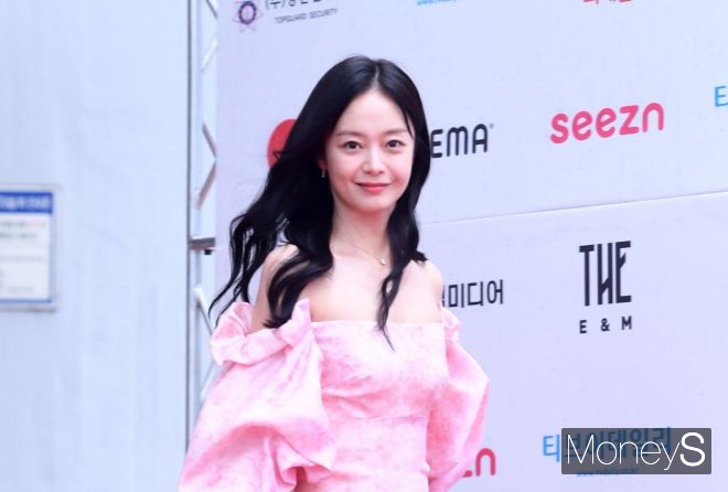 배우 전소민이 '런닝맨'을 떠난다. 사진은 지난해 8월 서울 송파구 잠실종합운동장에서 열린 '2022 K 글로벌 하트 드림 어워즈' 레드카펫 행사에 참석한 배우 전소민. /사진=장동규 기자