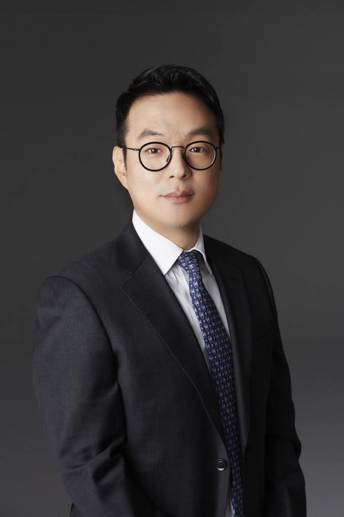 맘스터치가 지난 20일 일본 도쿄 한복판인 시부야에 해외 첫 팝업스토어를 오픈하며 해외 사업에 박차를 가하고 있다. 사진은 김동전 맘스터치 대표. /사진=맘스터치