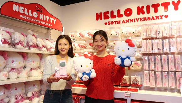 신세계백화점 강남점에서 헬로키티 팝업스토어가 진행되고 있다. /사진=신세계백화점