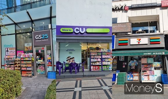 오는 11일 빼빼로데이를 맞아 국내 대형 편의점 업계 3사(GS25, CU, 세븐일레븐)가 빼빼로 판매 전략을 활용해 다양한 굿즈 상품을 출시했다. /사진=문희인 기자