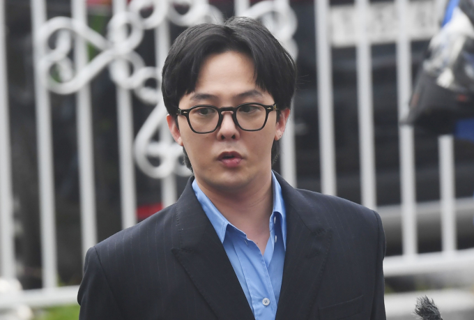 가수 지드래곤(본명 권지용·35)이 경찰 자진 출석에 이어 인터뷰까지 하며 마약 혐의 정면 돌파에 나섰다. 사진은 지난 6일 인천 남동구 인천논현경찰서에서 조사를 받기 위해 출석한 지드래곤. /사진=장동규 기자 