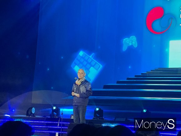 유인촌 문화체육관광부 장관은 15일 부산 벡스코 컨벤션홀에서 열린 대한민국 게임대상에 참석했다. /사진=이재현 기자 