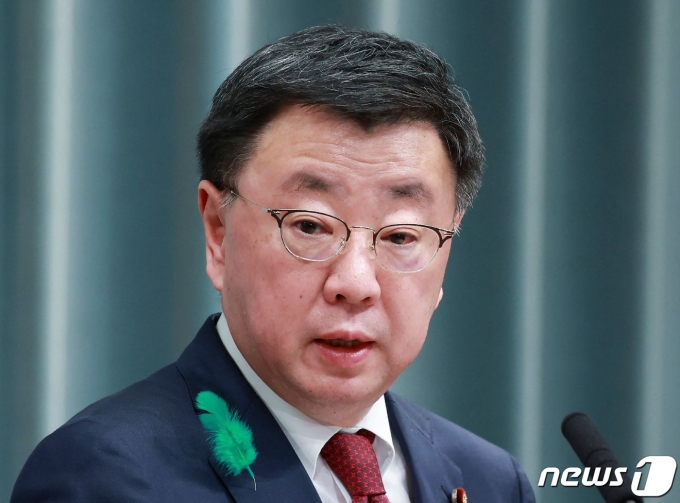  ī Ϻ  ȸ߿ 亯ϰ ִ. 2023.04.19  AFP=1  News1  